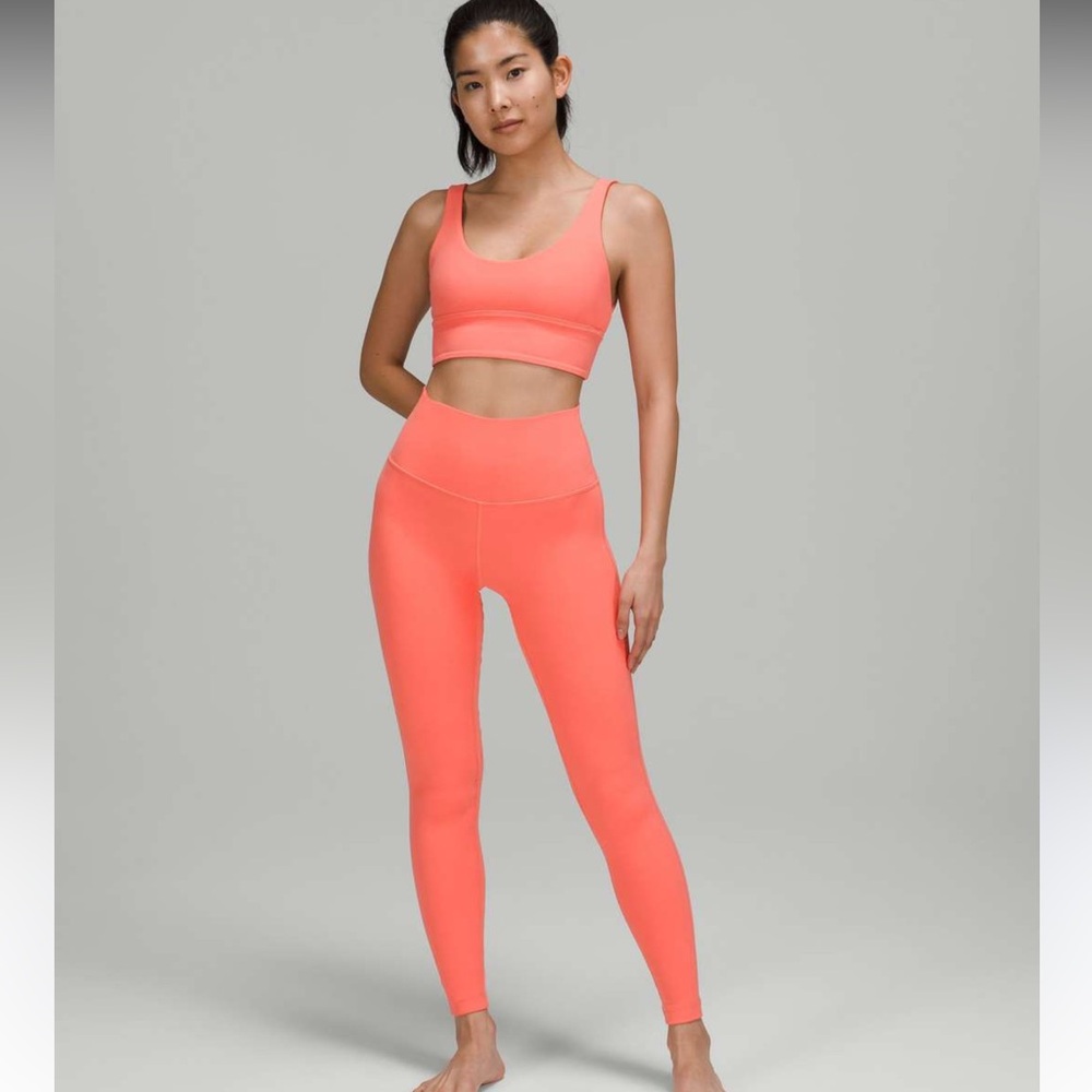 Nike two piece training SET NWT